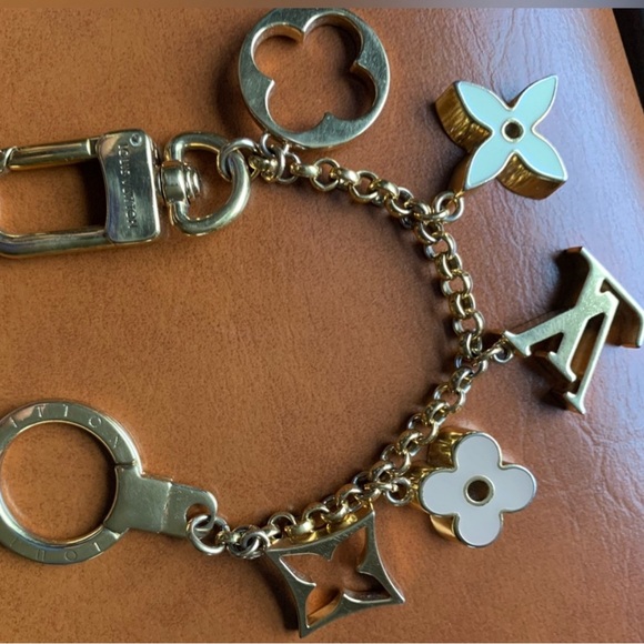 Louis Vuitton Fleur de Monogram Bag Charm Chain - Picture 6 of 6